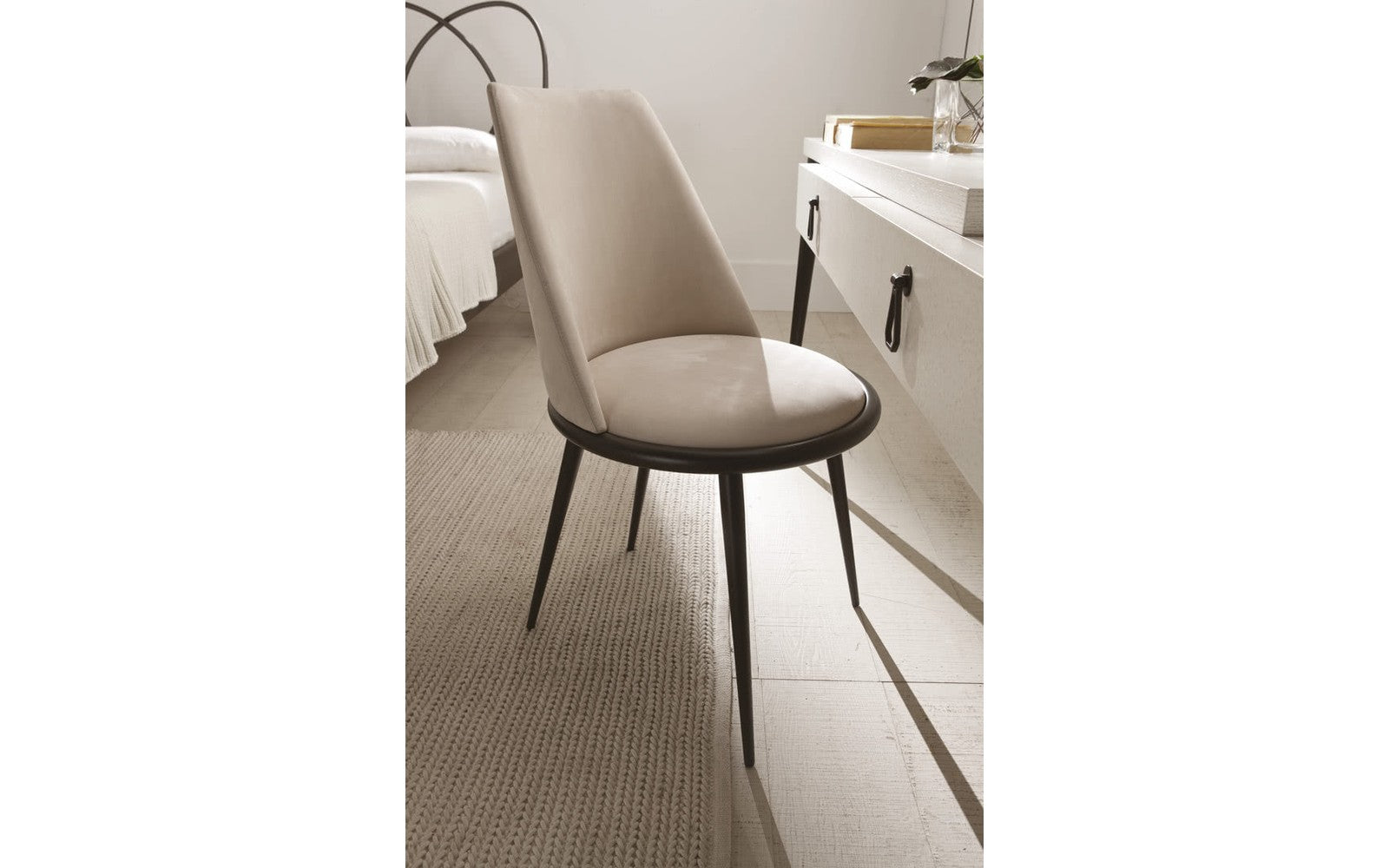 Aurora Imbottita Chair