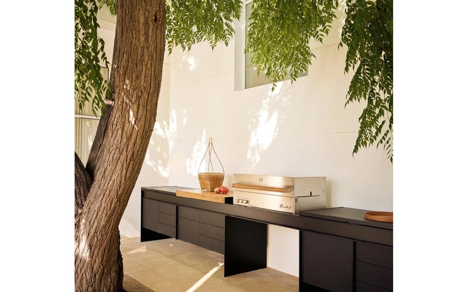 Pantagruel Outdoor Table
