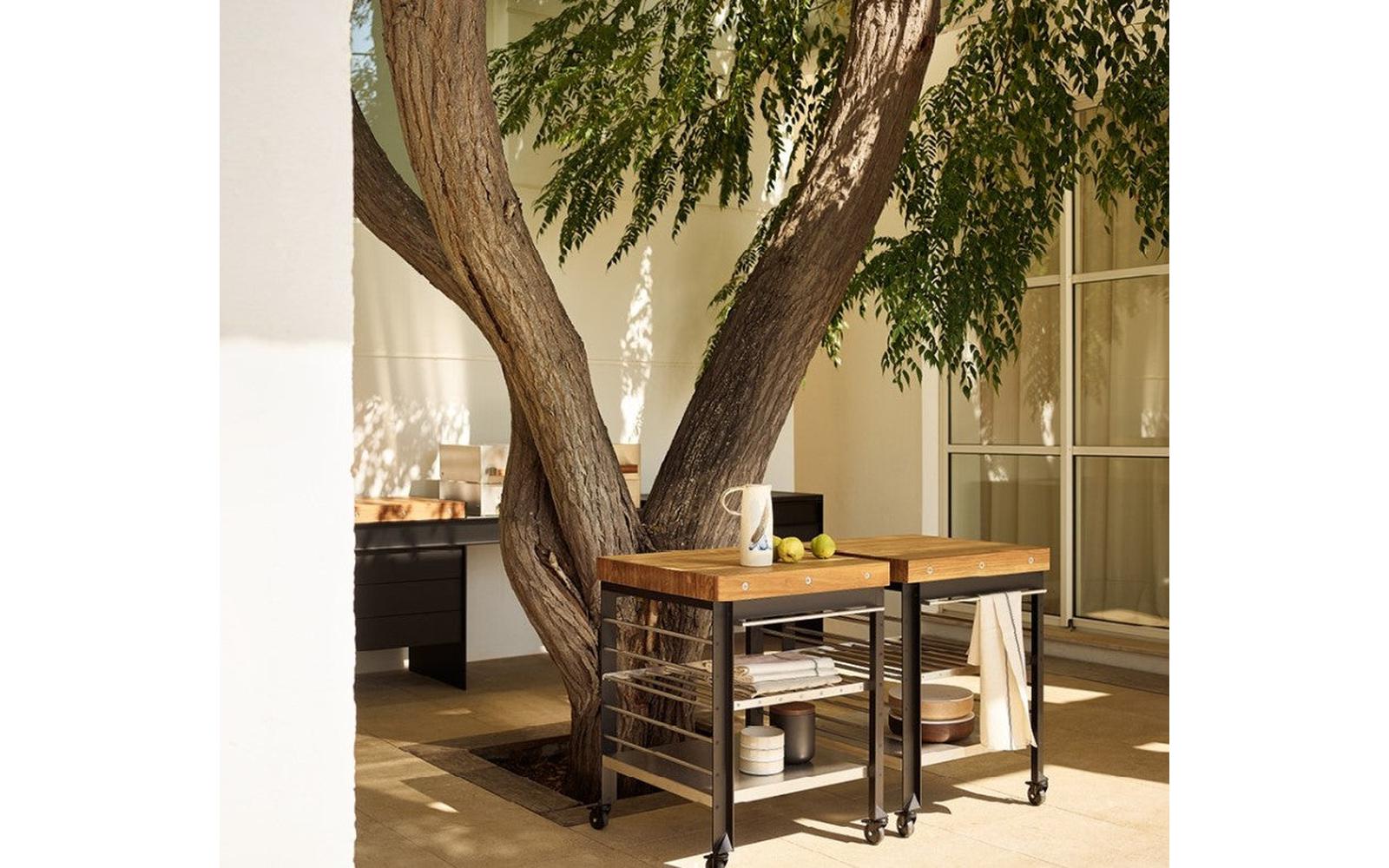 Pantagruel Outdoor Table