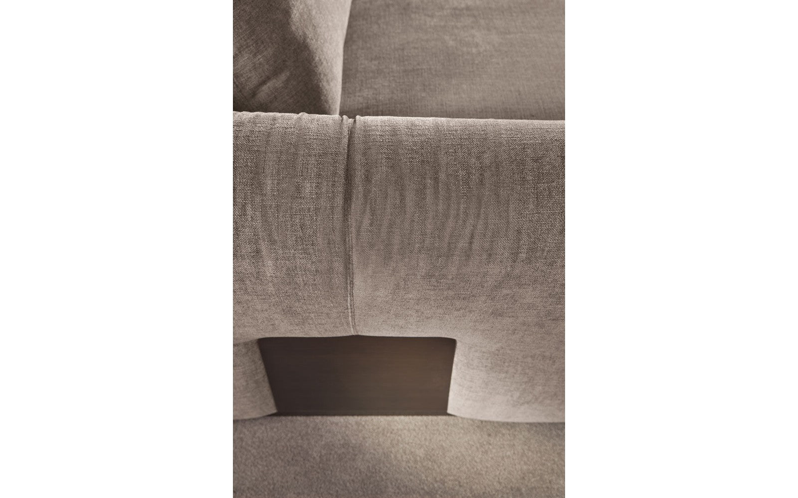 Montecarlo Sectional Sofa
