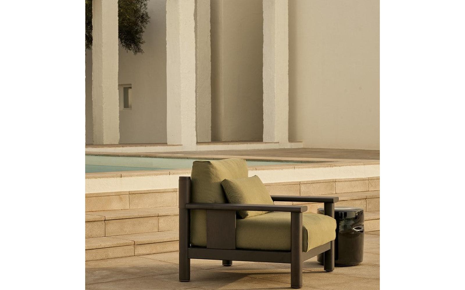 Plumon Outdoor Coffee Table