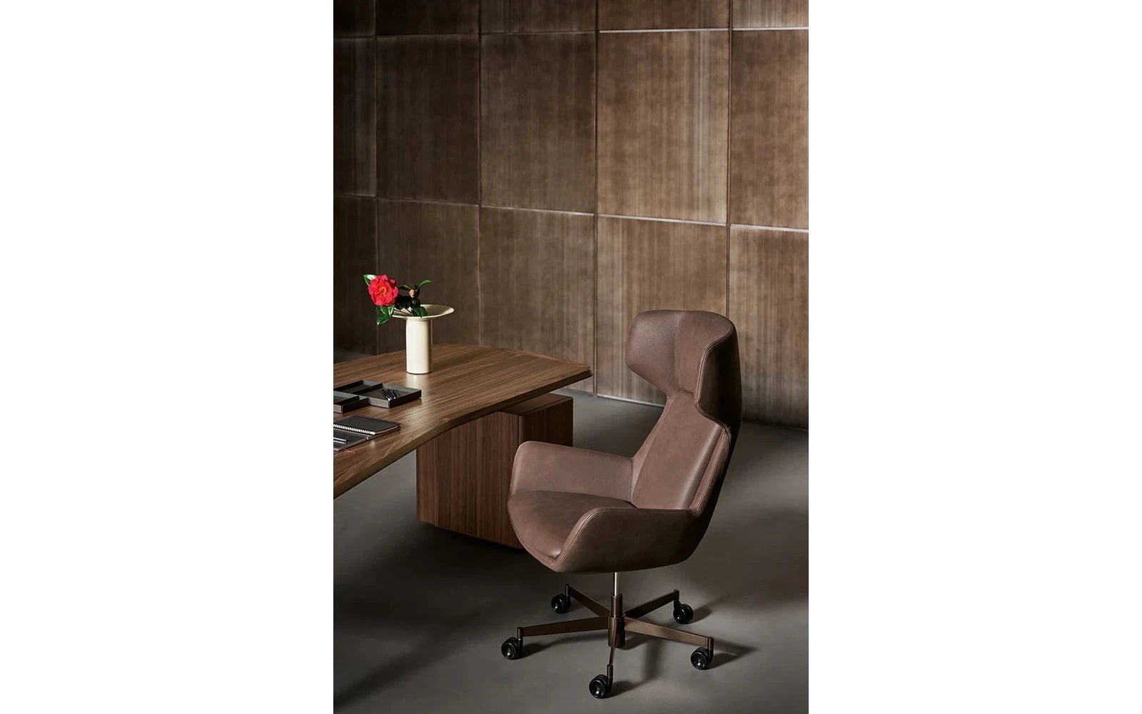 Newton Executive Chair