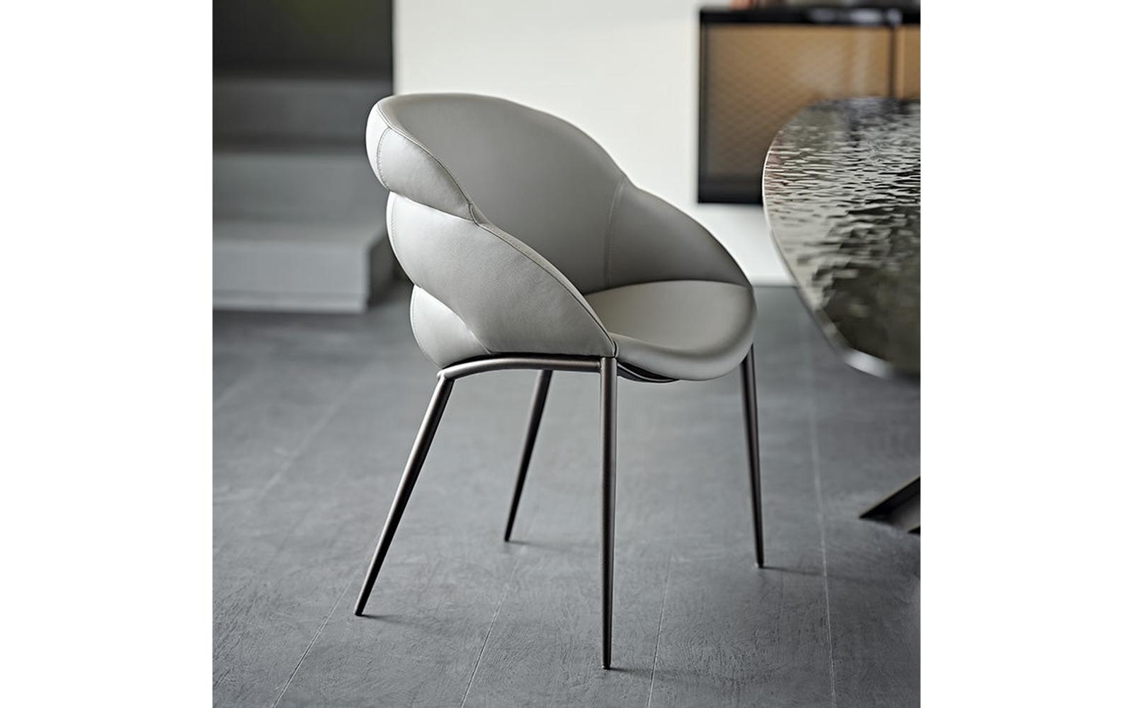 Camilla ML Chair