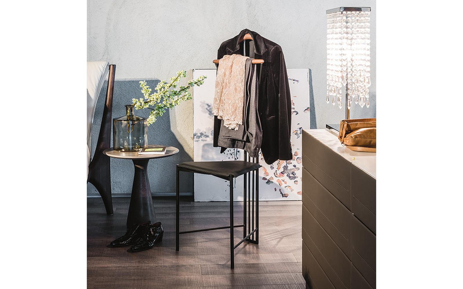 Yannik Coat Rack