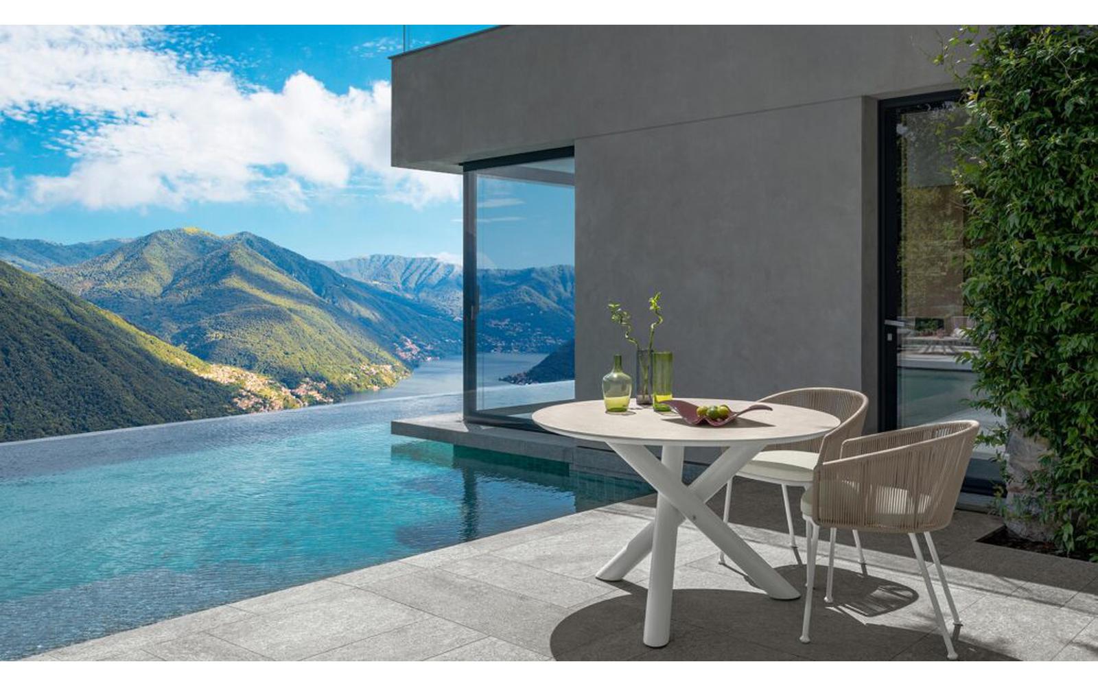 Cyrano Outdoor Chair