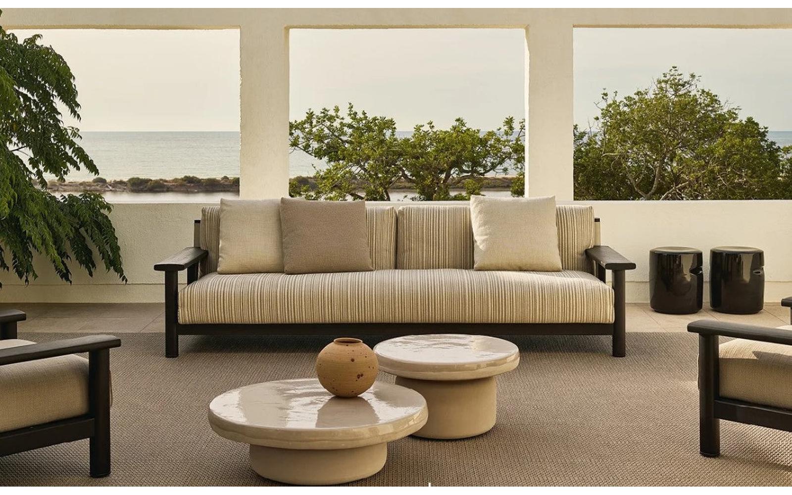 Plumon Outdoor Coffee Table