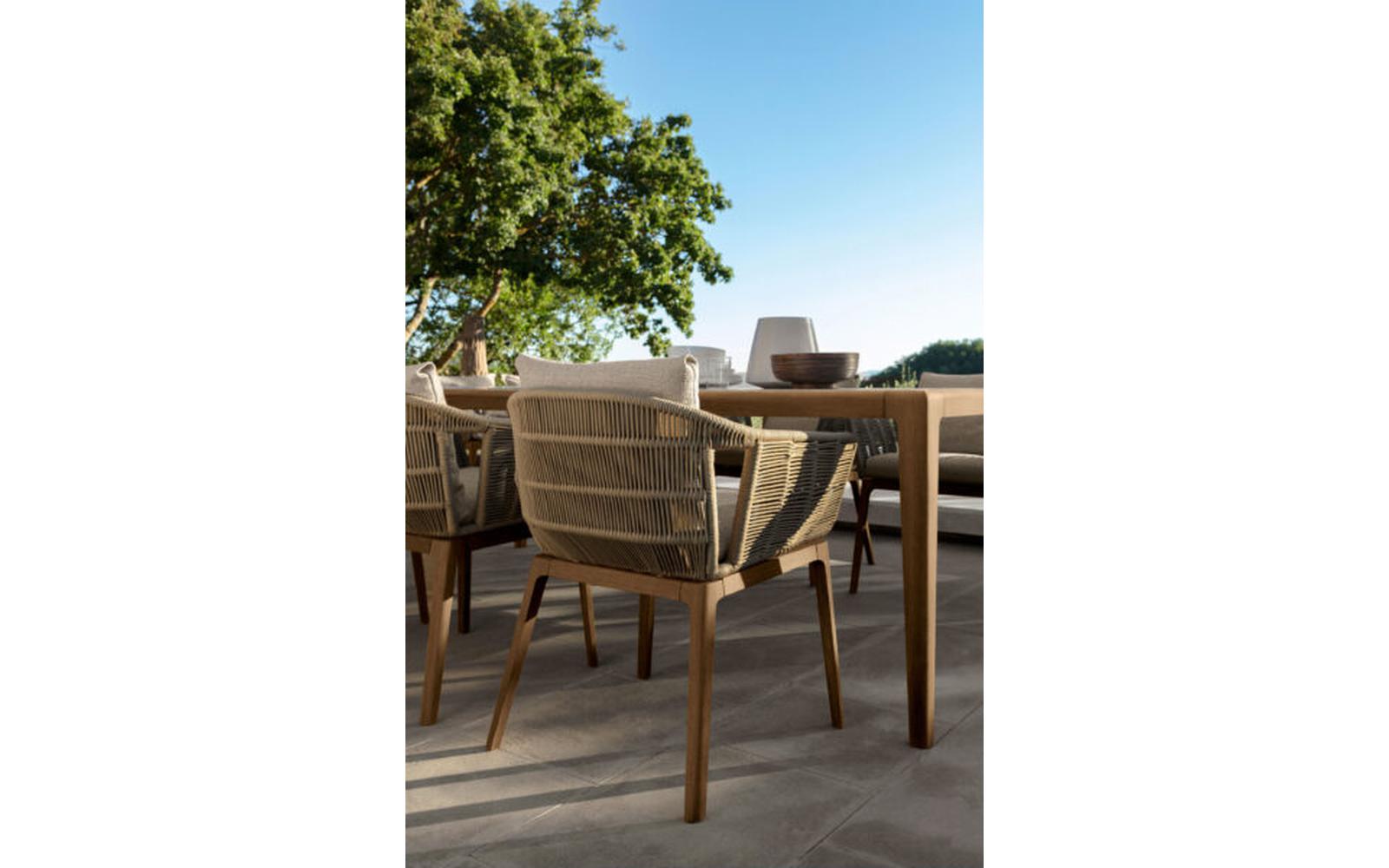 Cyrano Outdoor Chair