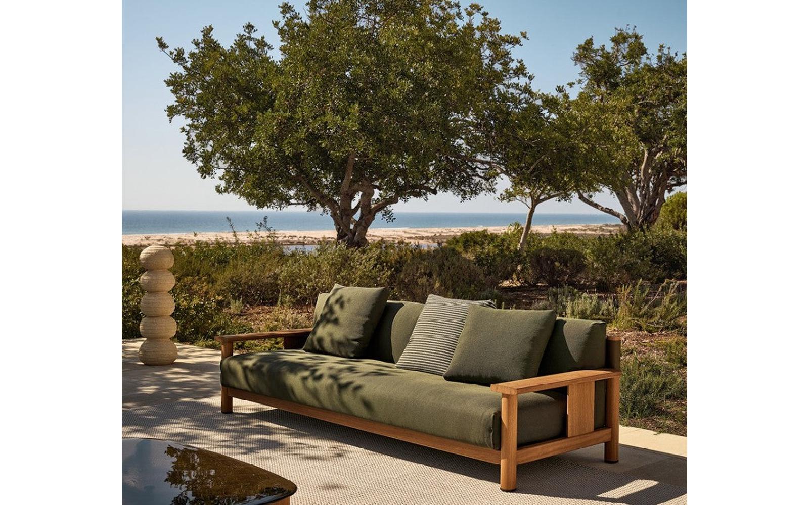 Lodge Outdoor Sofa