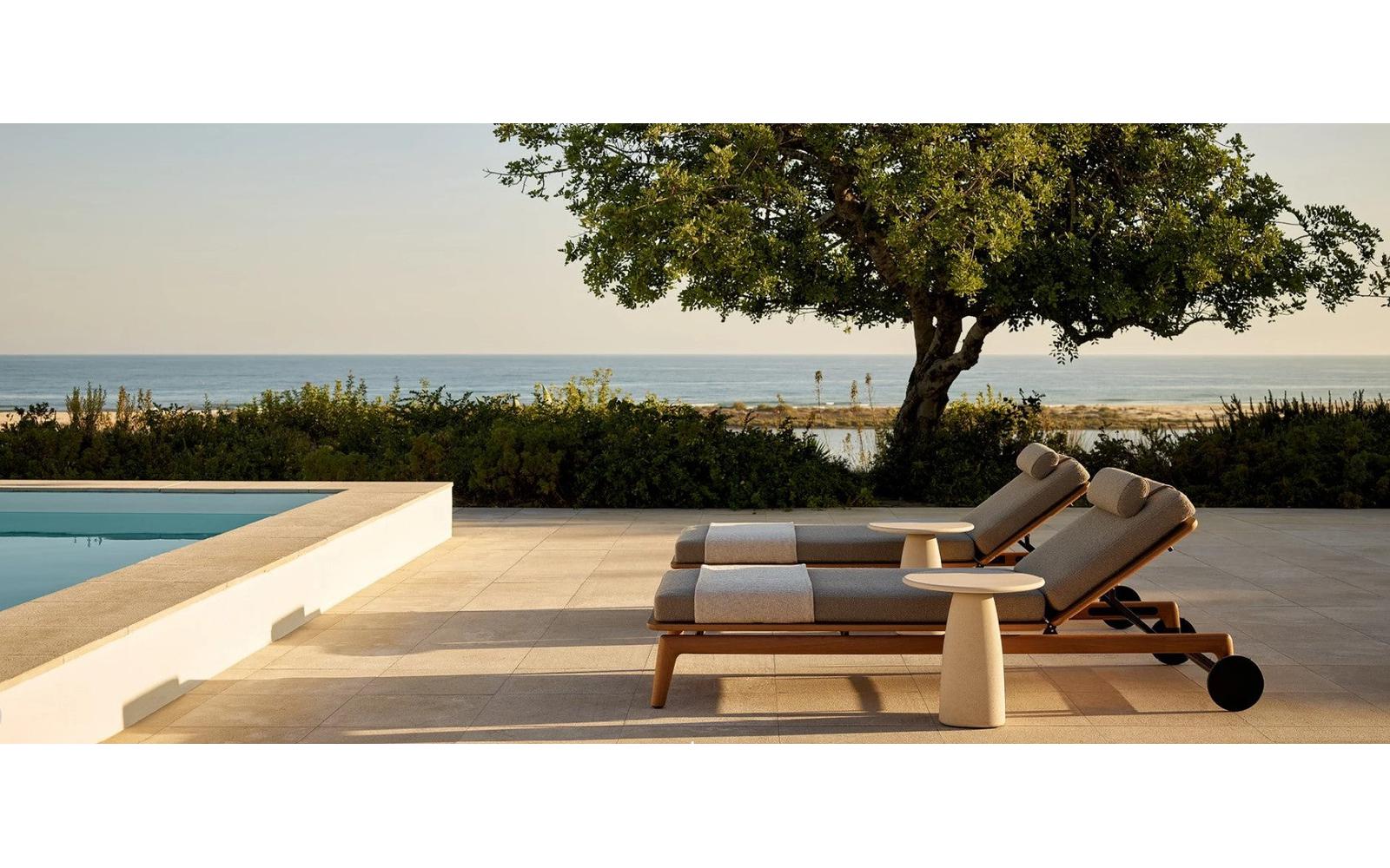 Magnolia Sunbed