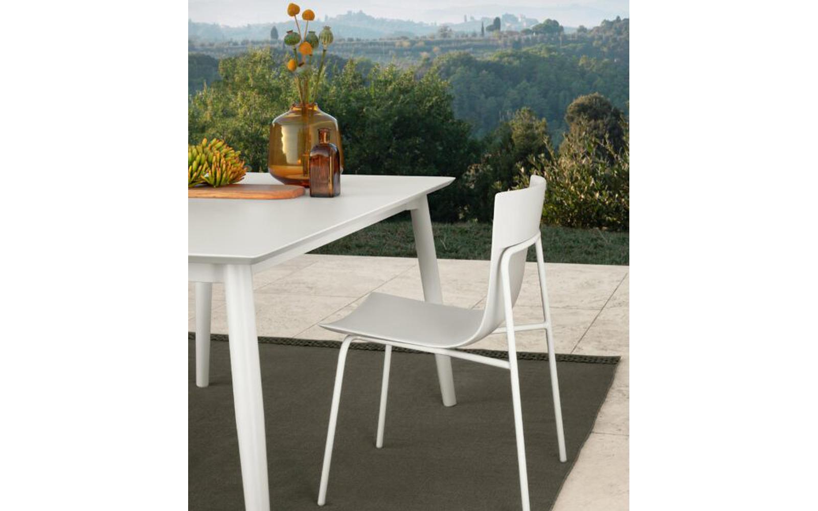 Cyrano Outdoor Chair