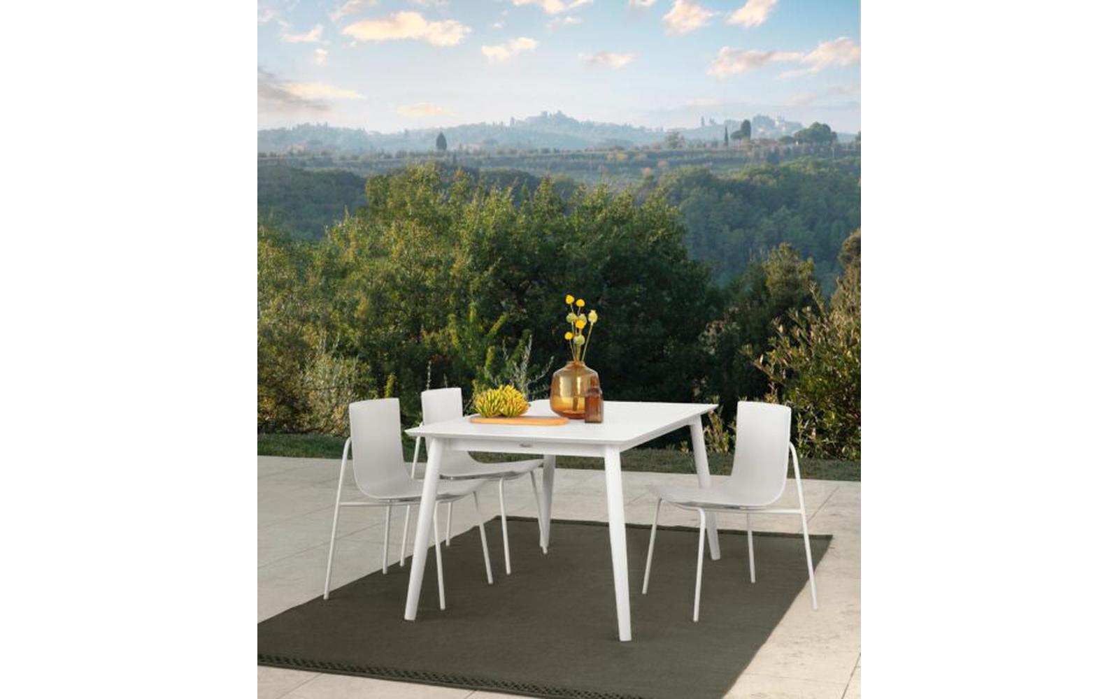 Cyrano Outdoor Chair