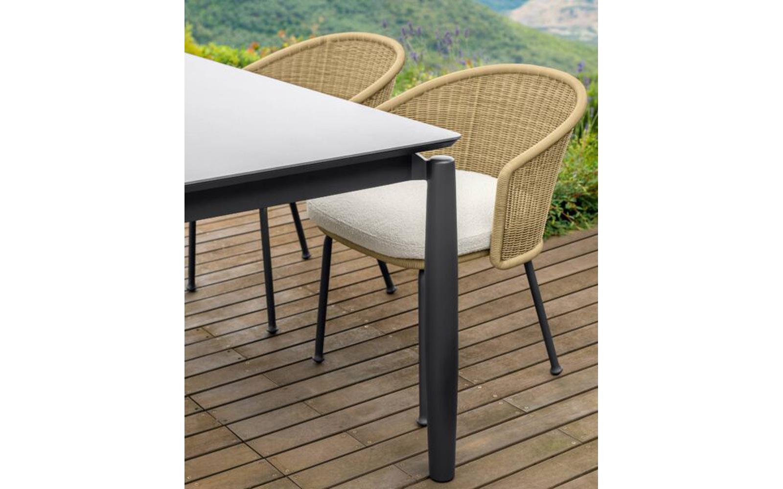 Cyrano Outdoor Chair