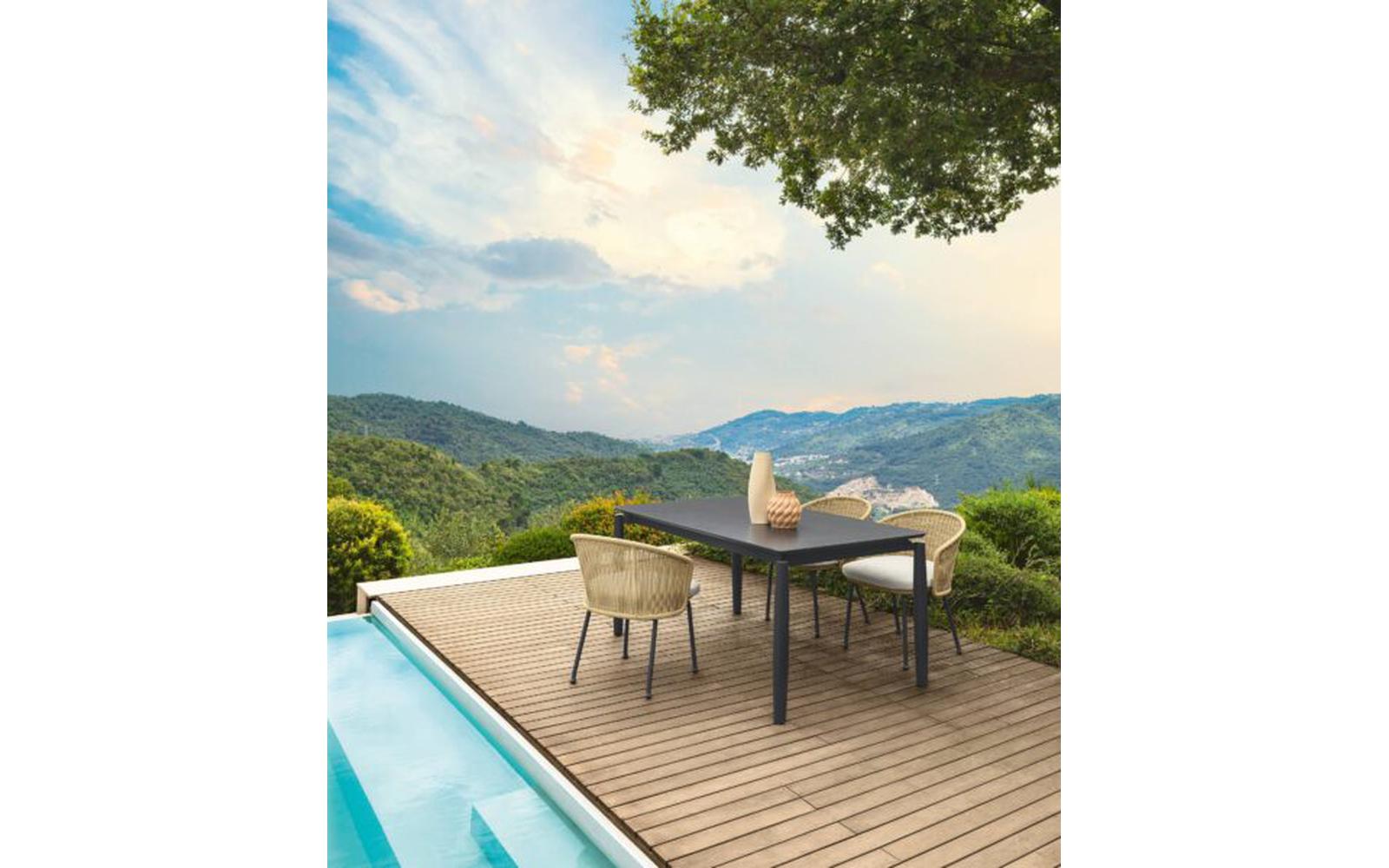 Cyrano Outdoor Chair