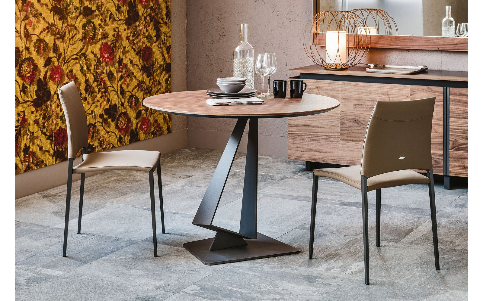 Roger Round Table