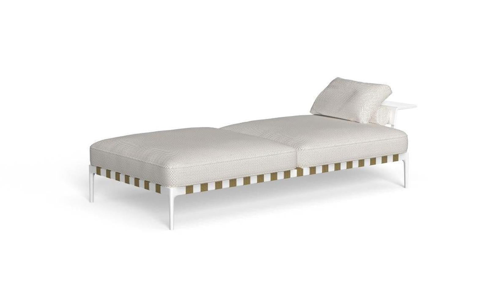 Salinas Bench With Armrests