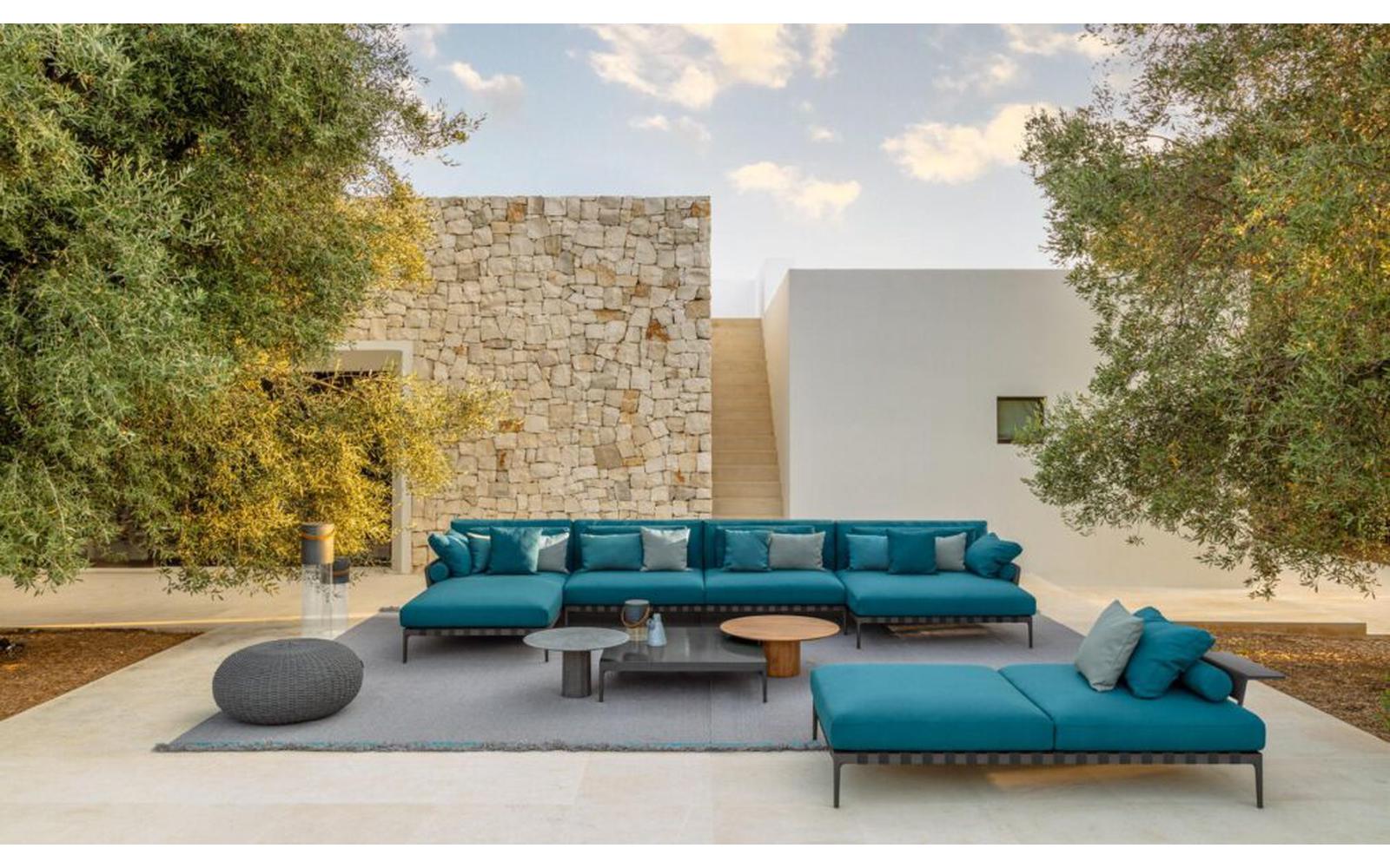 Salinas Bench With Armrests