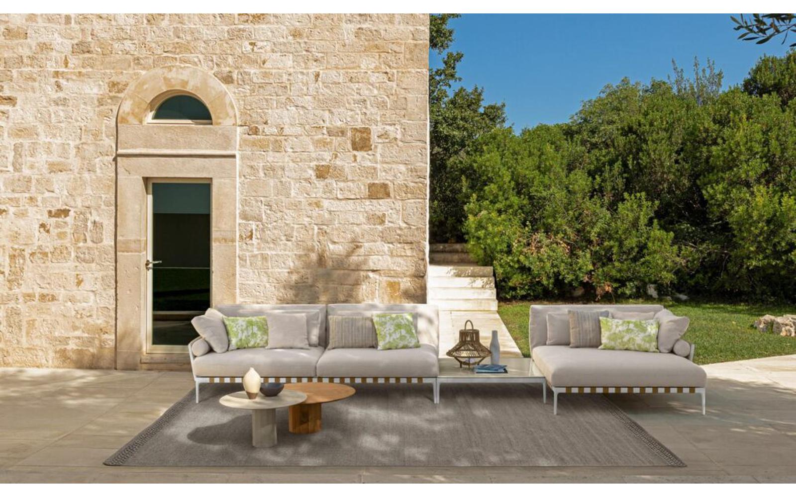 Salinas Bench With Armrests