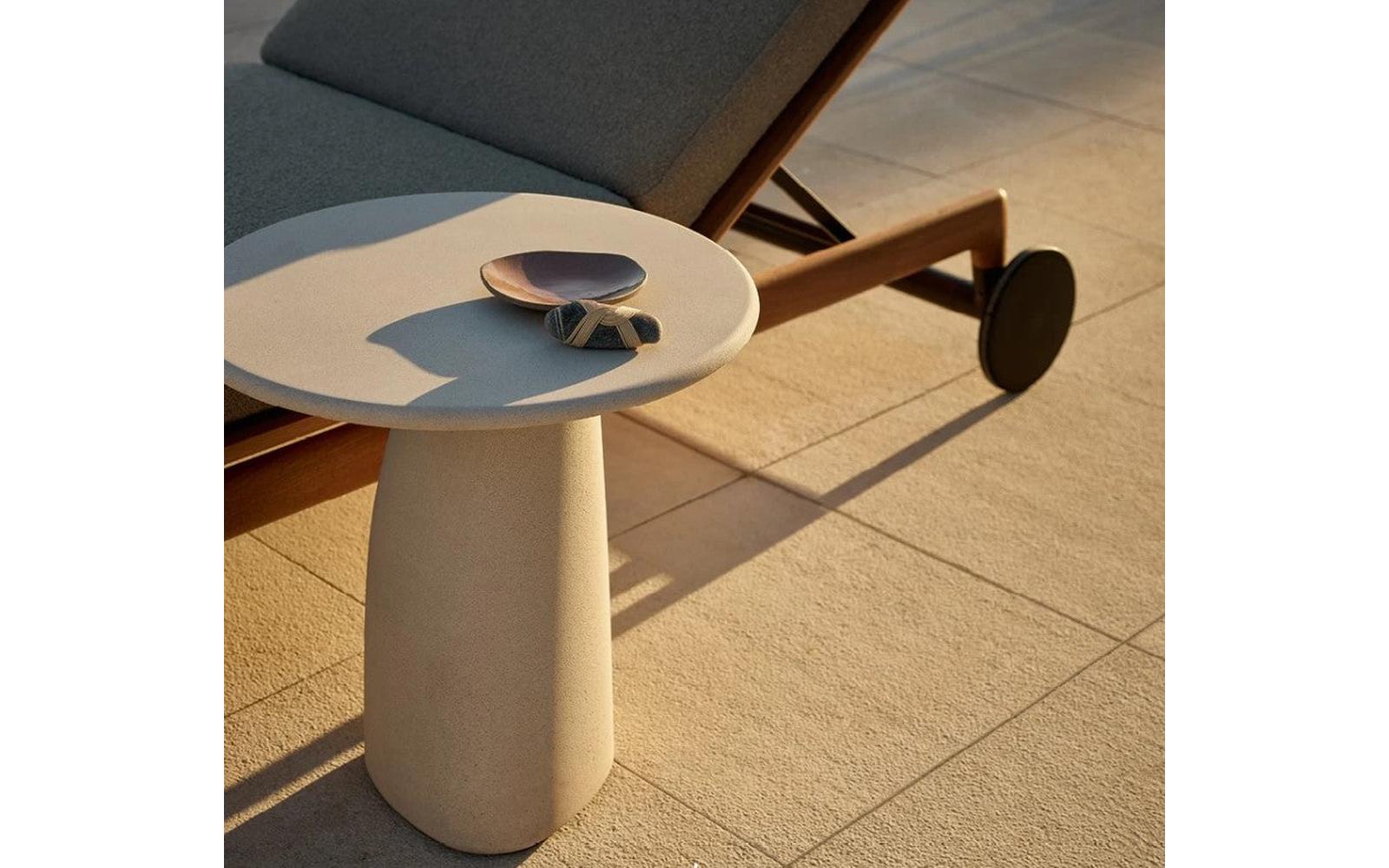 Plumon Outdoor Coffee Table