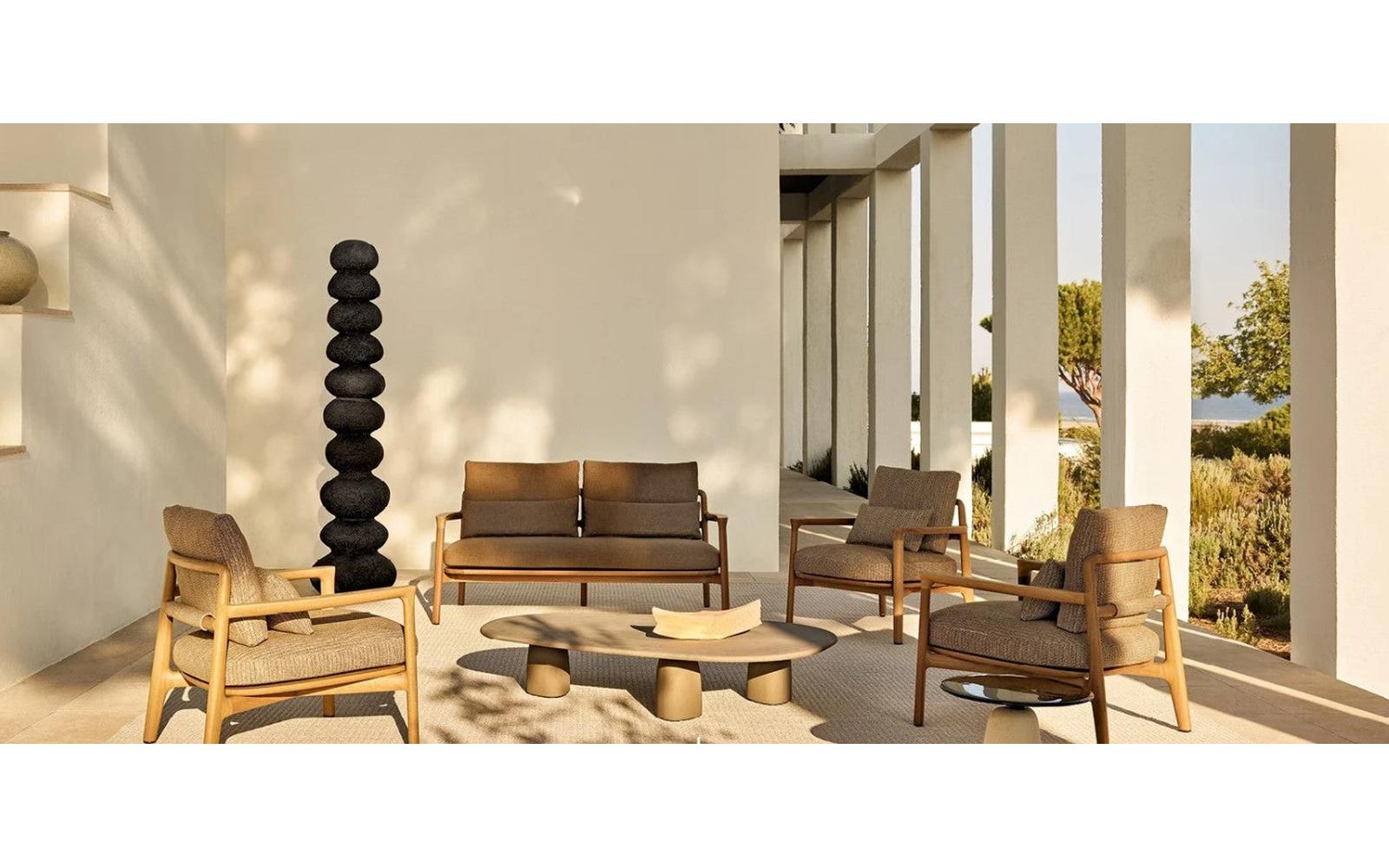 Plumon Outdoor Coffee Table