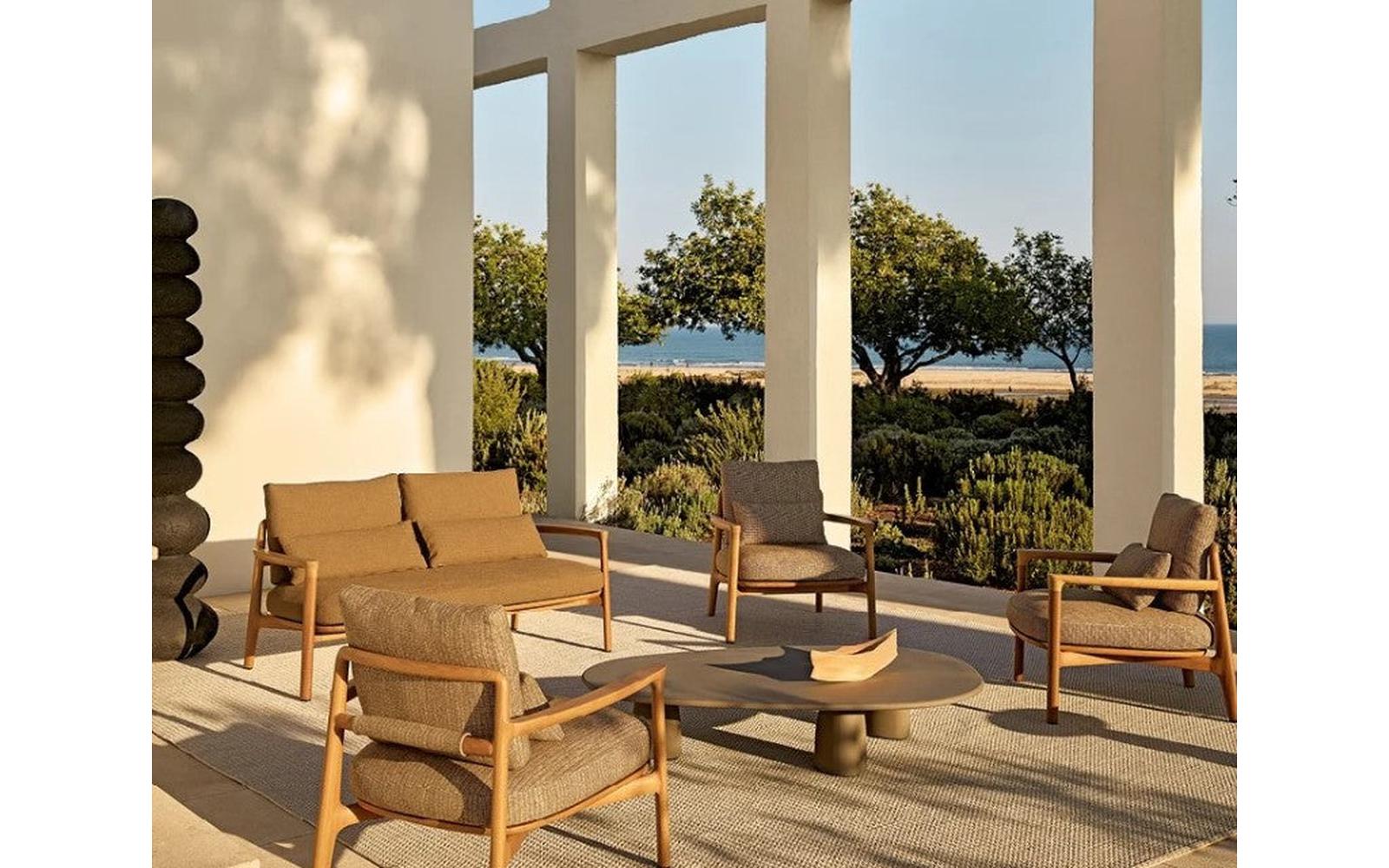 Plumon Outdoor Coffee Table