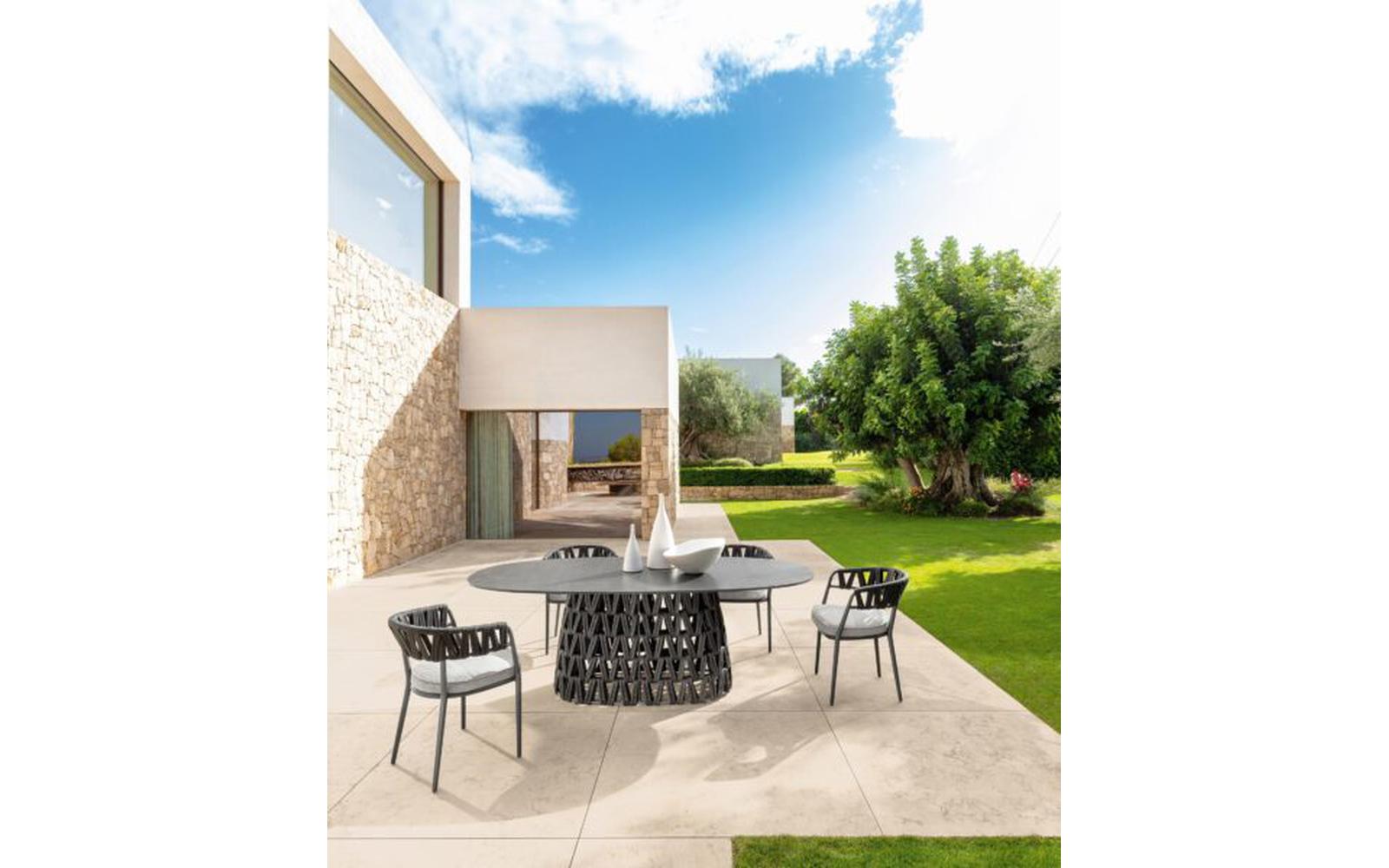 Cyrano Outdoor Chair