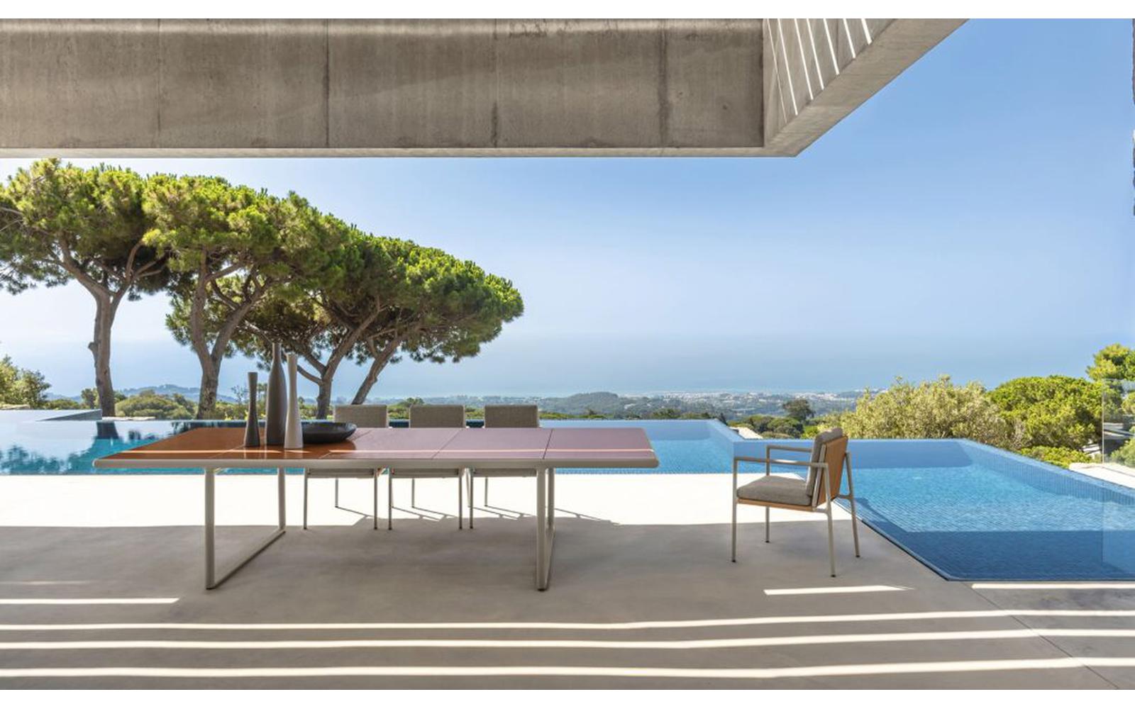 Cyrano Outdoor Chair