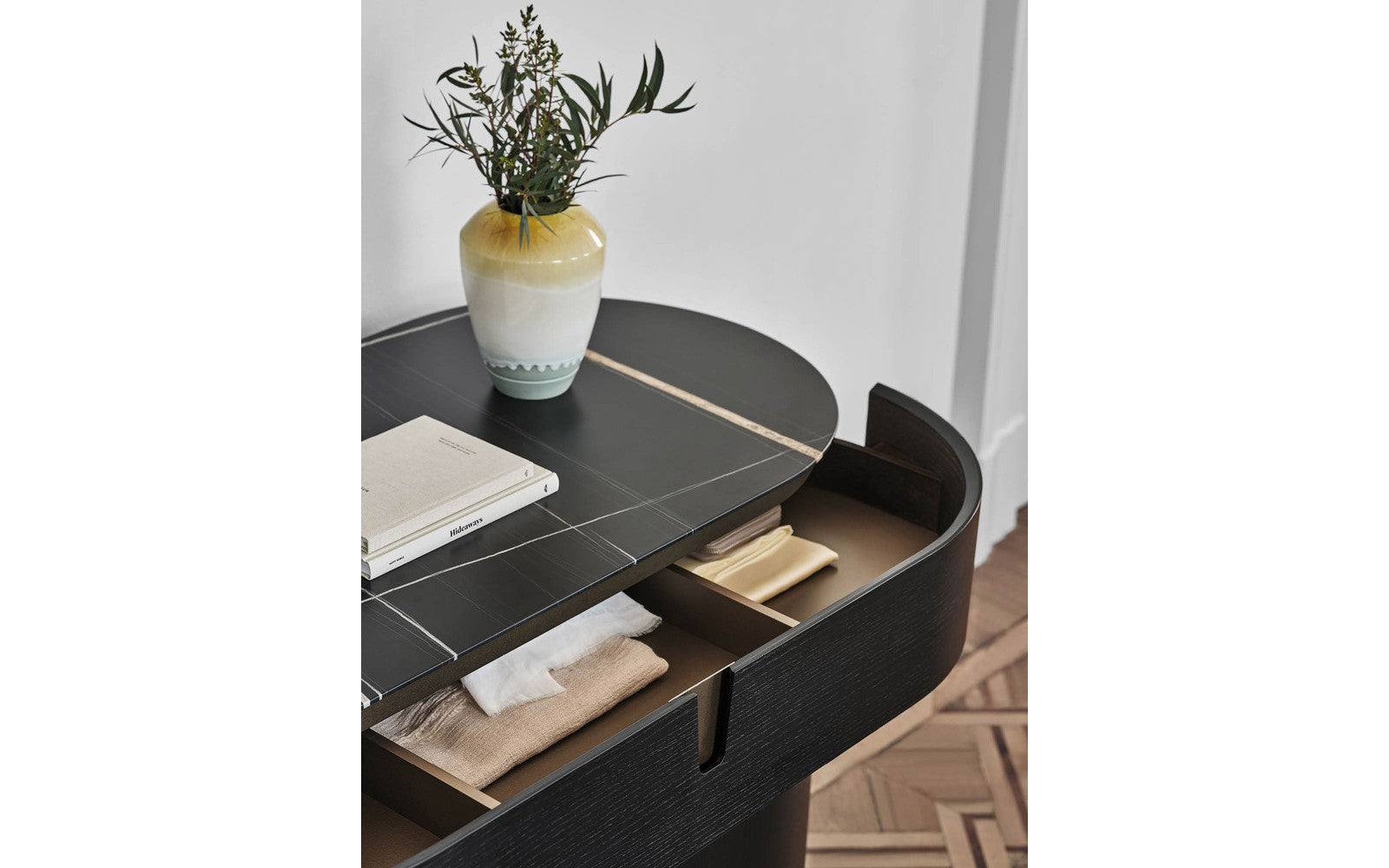 Tylsa Night 4 Dresser