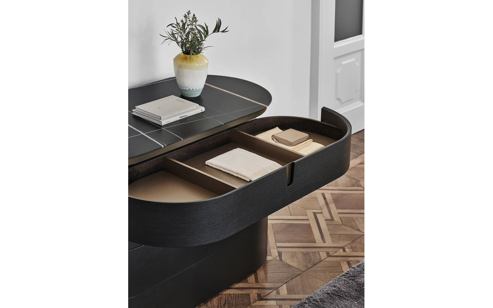 Tylsa Night 4 Dresser