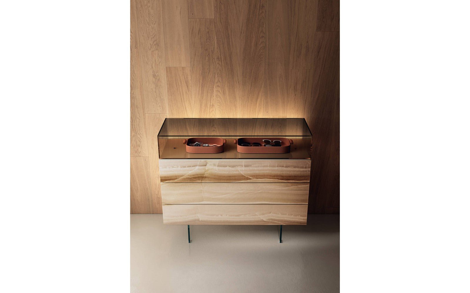 6e8 Glass Dresser