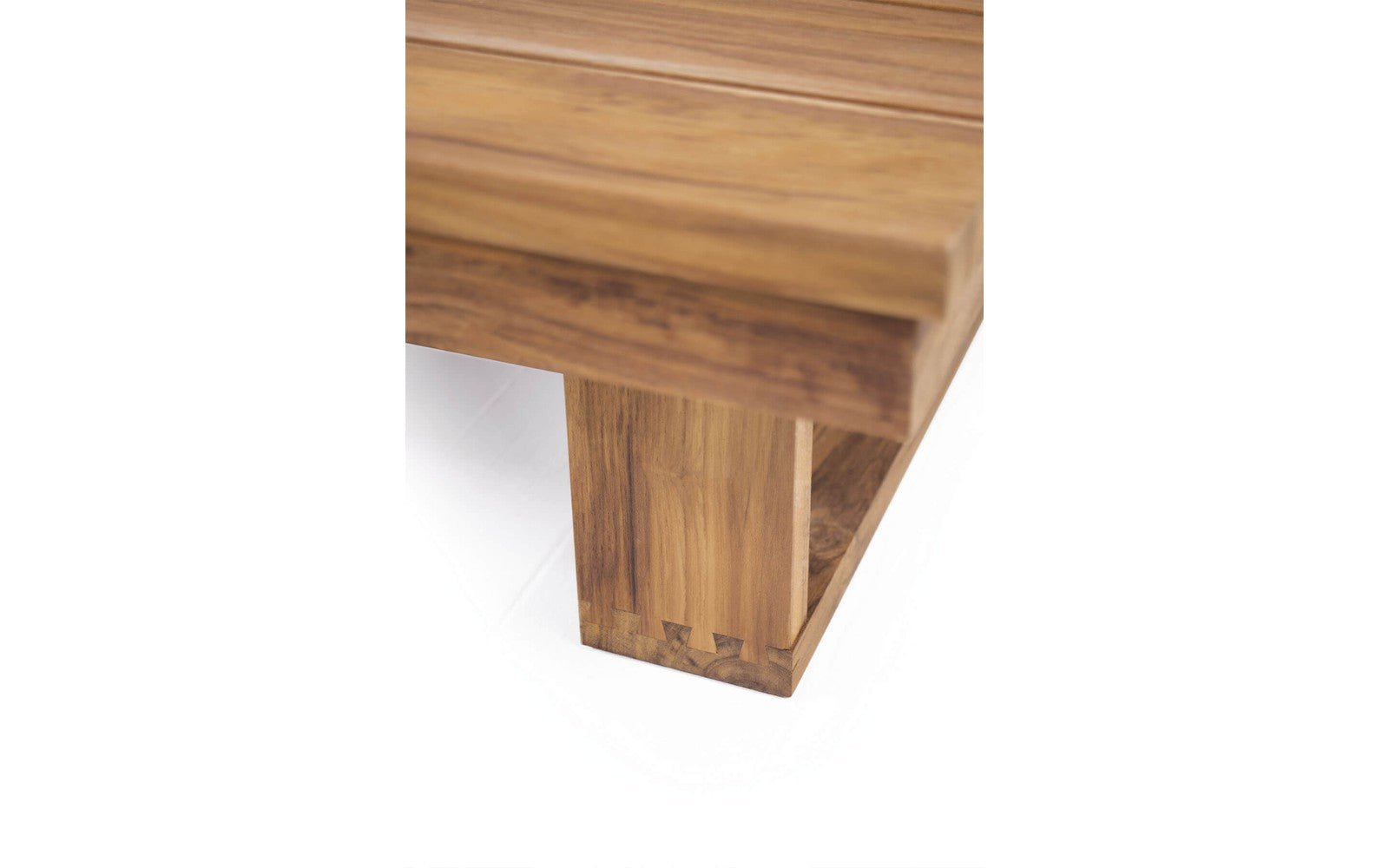 9.zero Outdoor Coffee Table