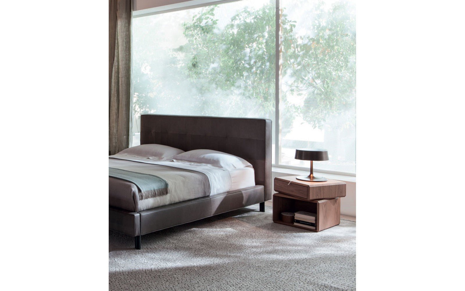Anton Bed
