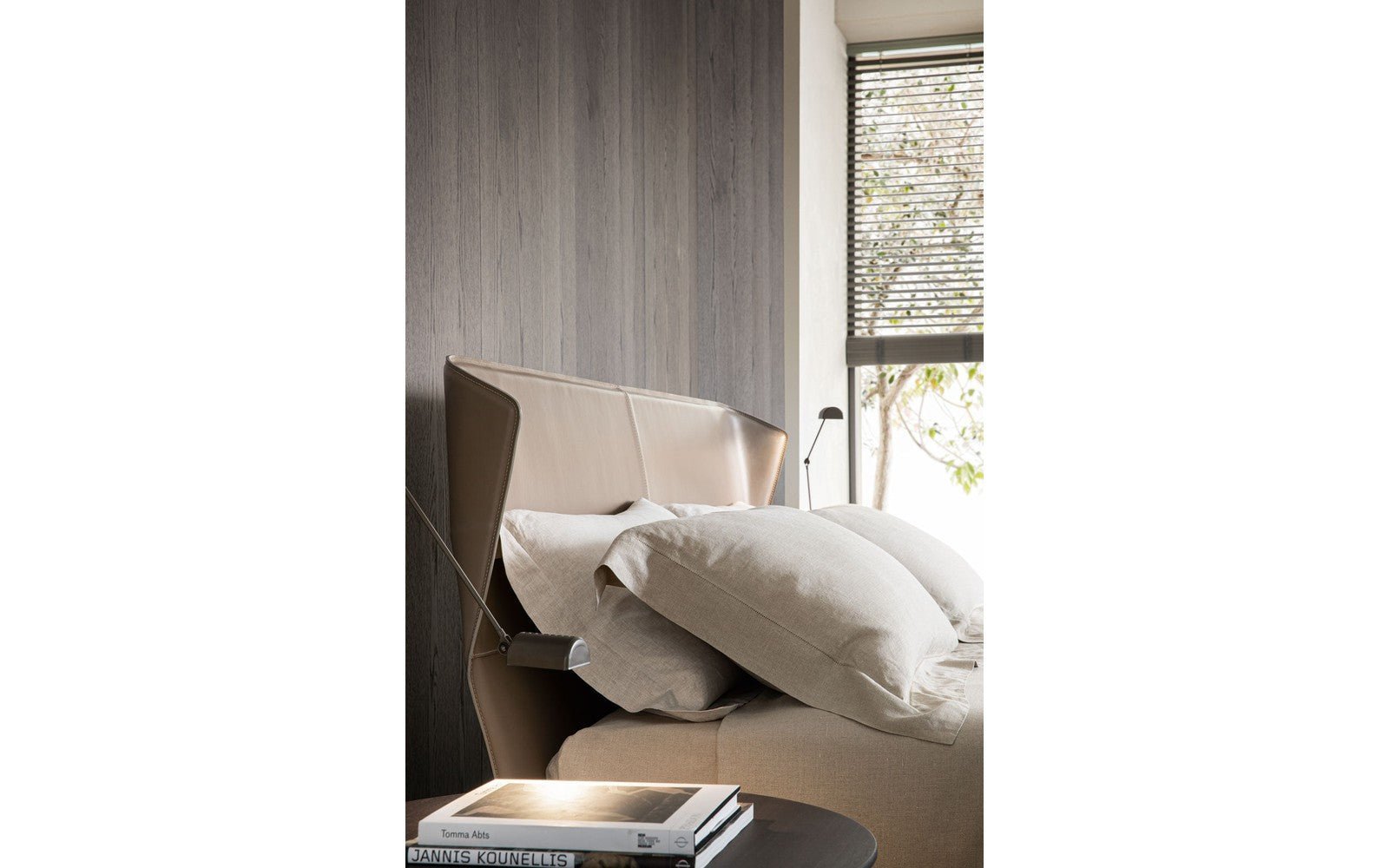 Azul Bed