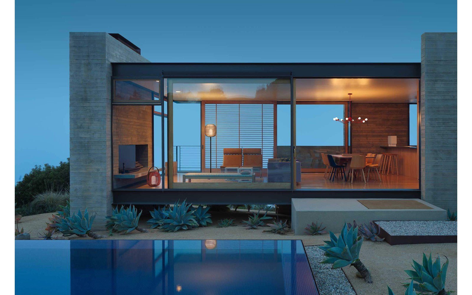Bela Floor Outdoor Lamp