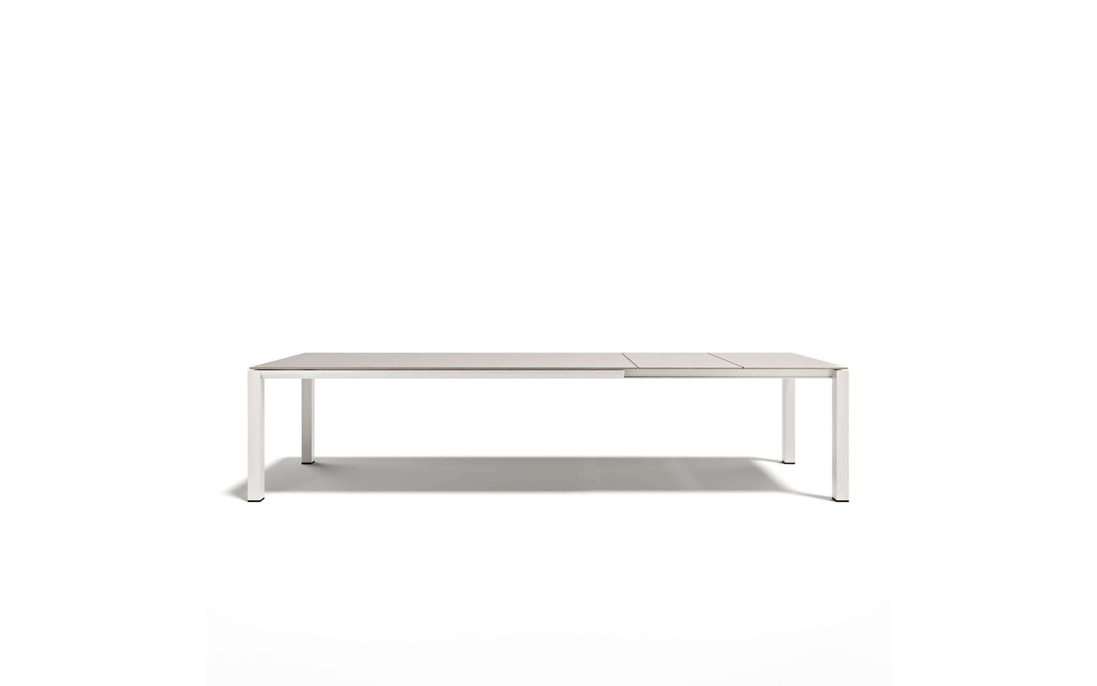 Bridge Extendable Outdoor Table