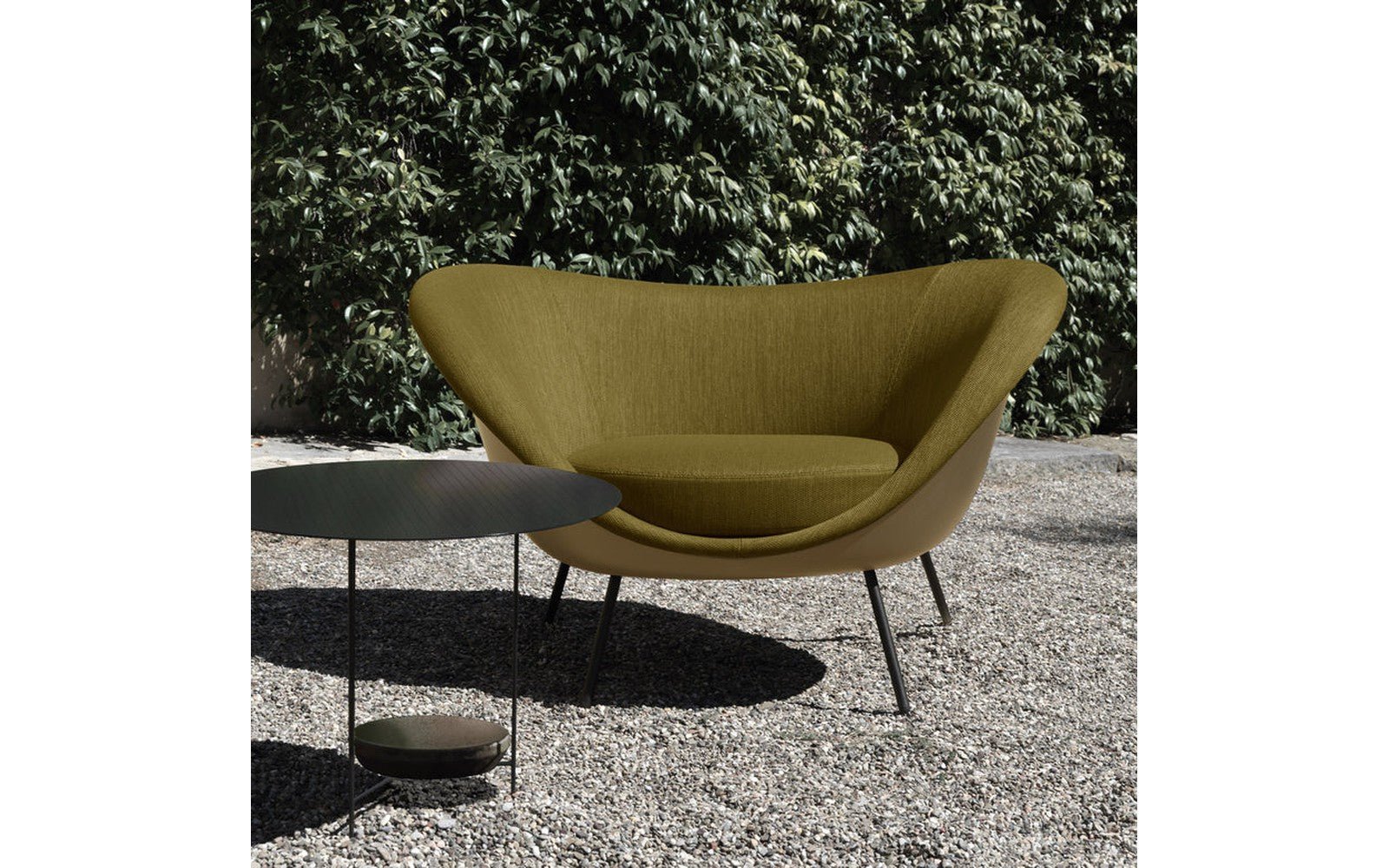 Molteni-D.154.2 Outdoor Armchair