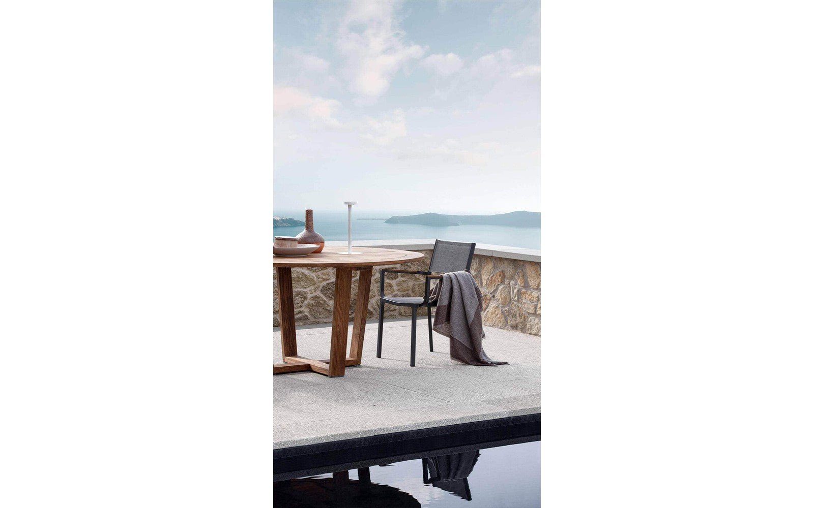 Desert Round Outdoor Table