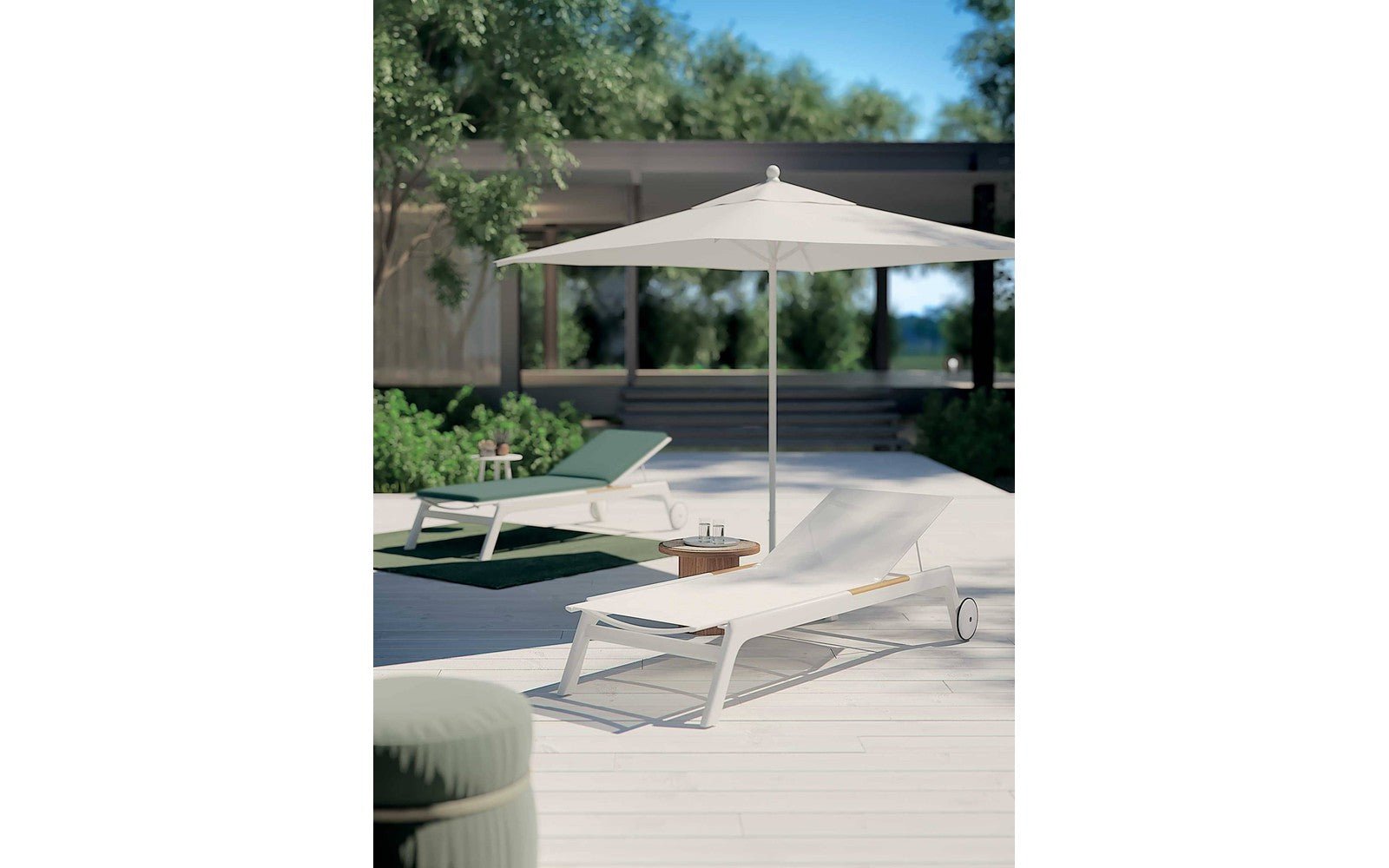 Frisbee Outdoor Coffee Table