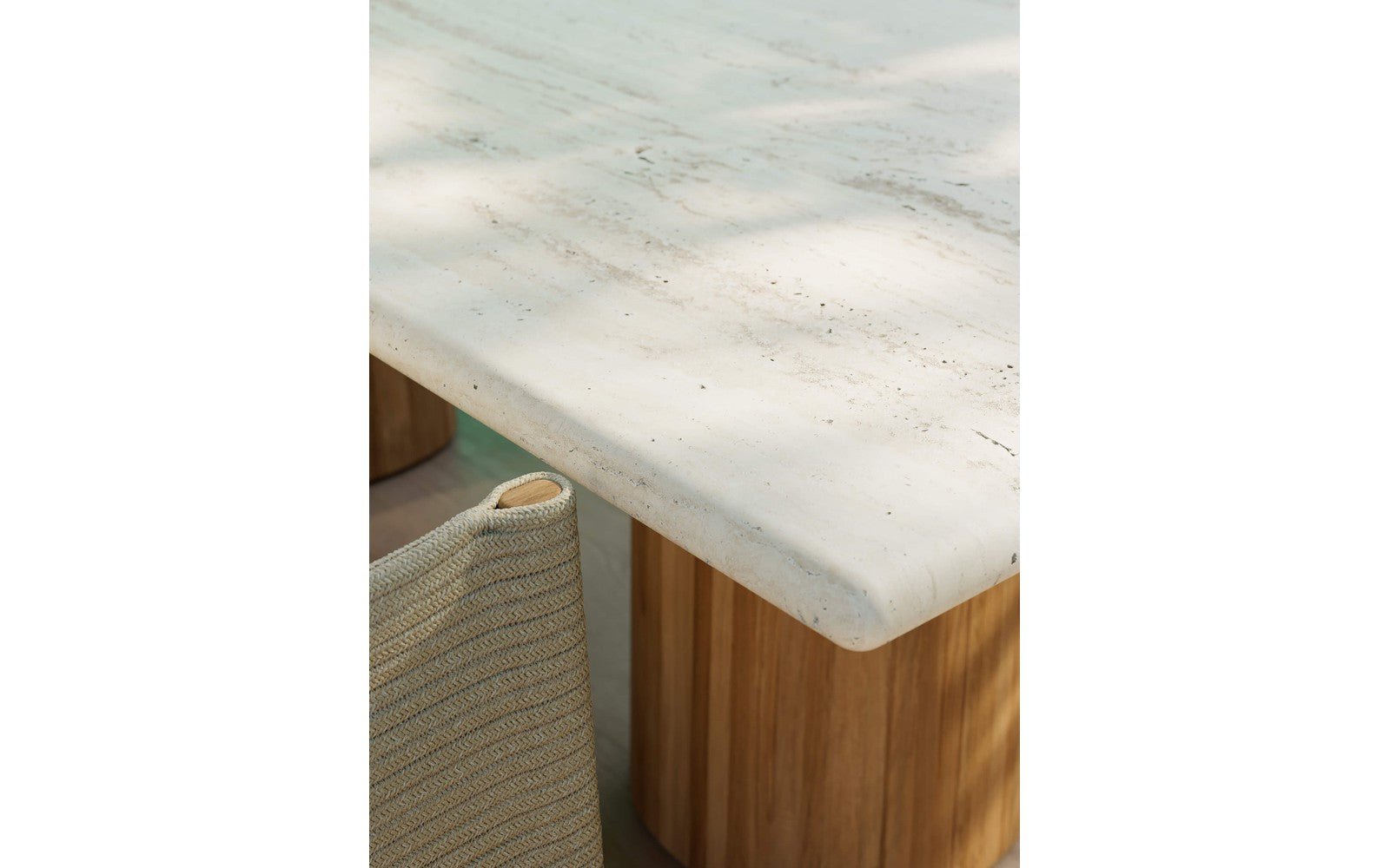 Giro Outdoor Table