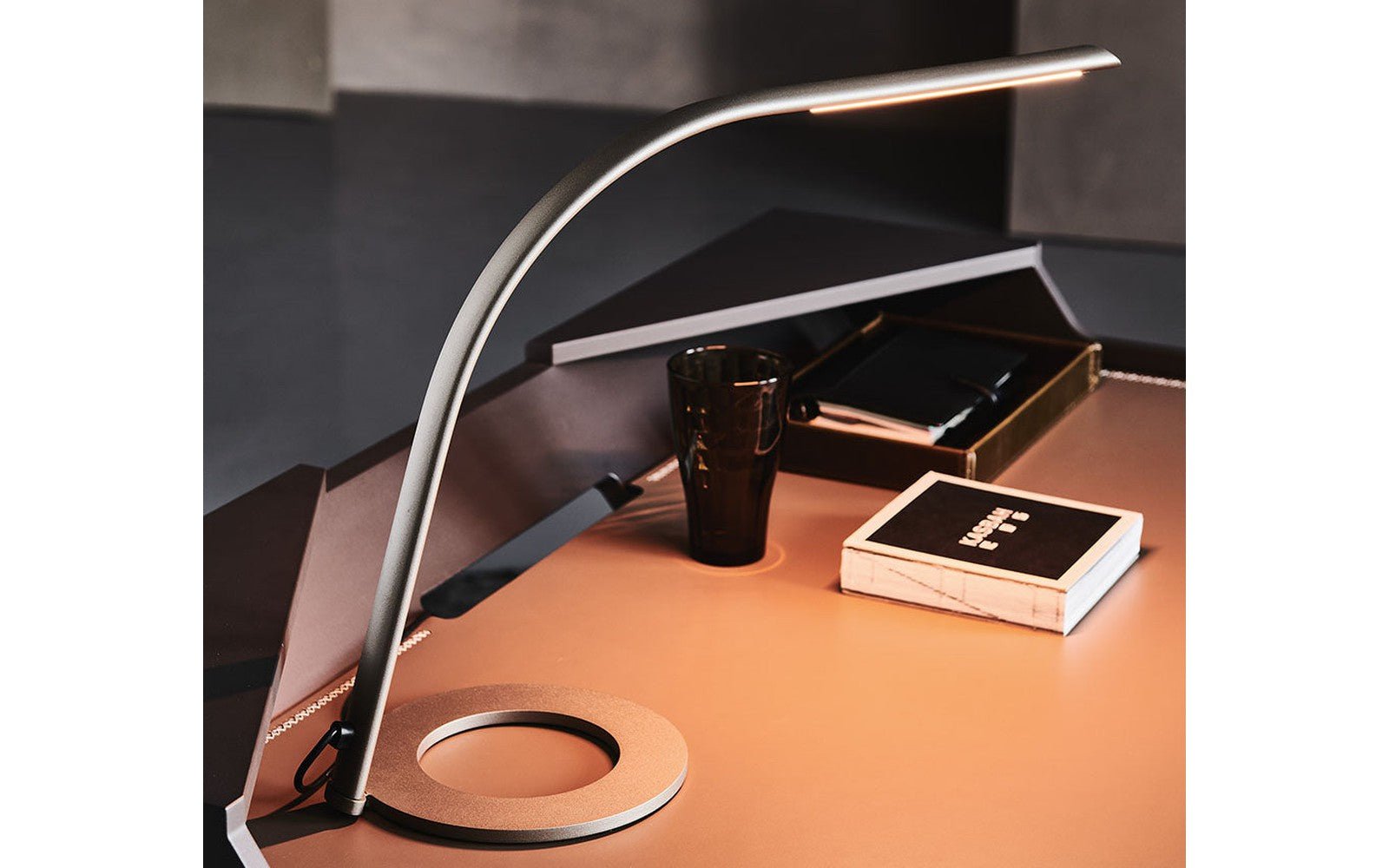 Lampo Table Lamp