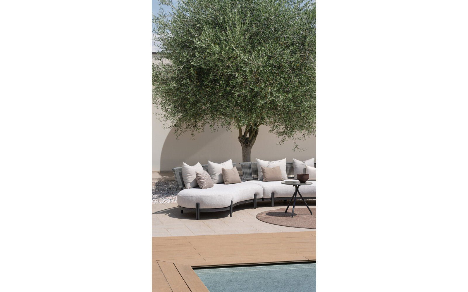 Loto Outdoor Sofa