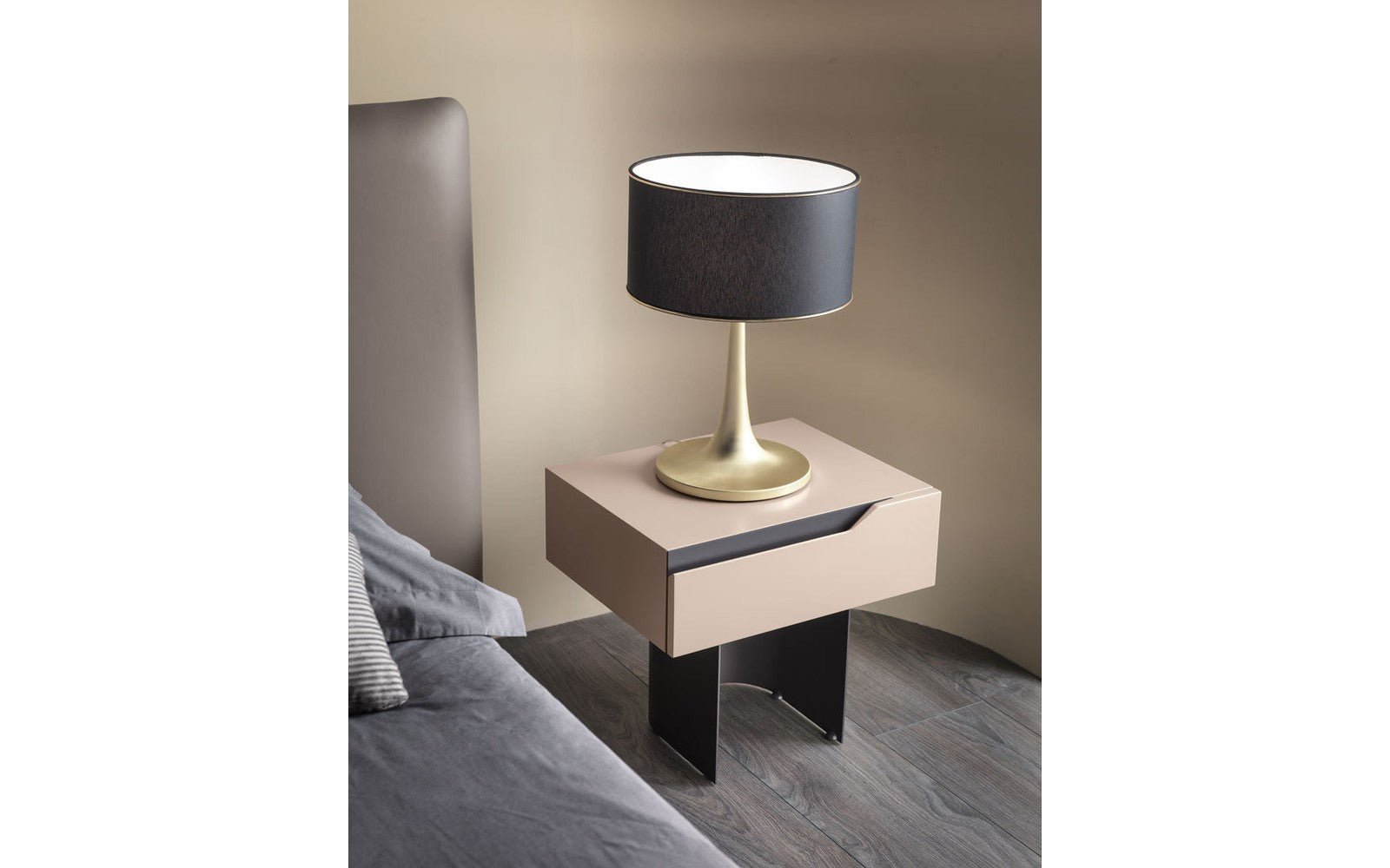 Cantori-Mirage Nightstand