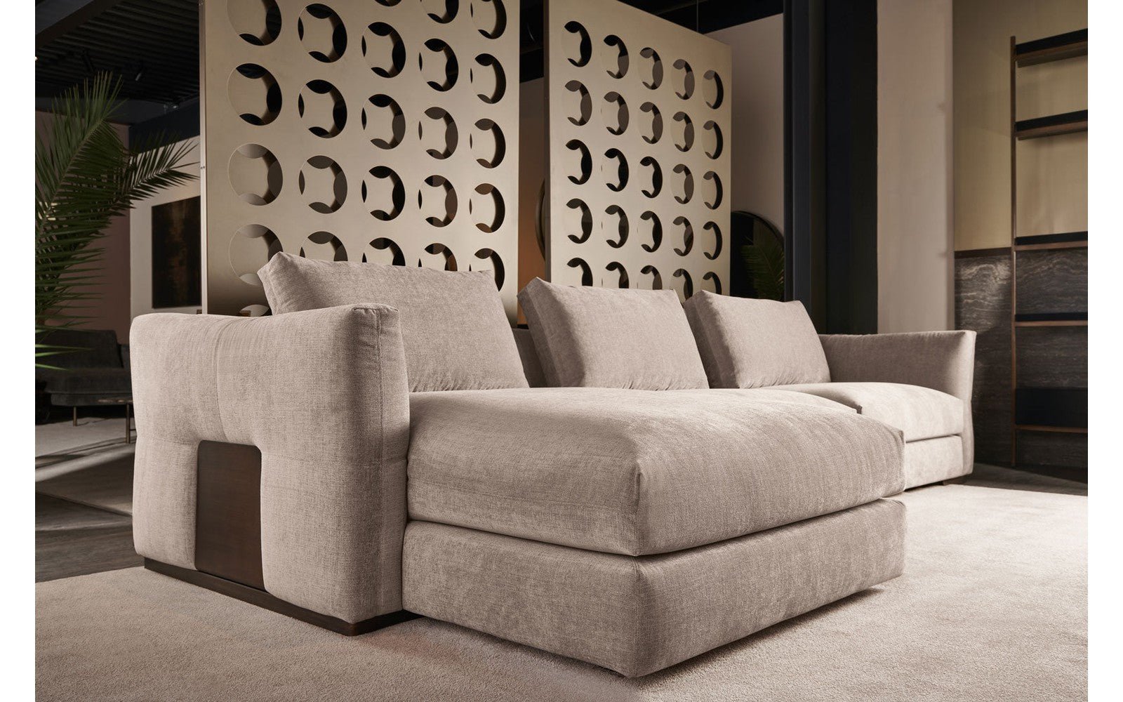 Montecarlo Sectional Sofa