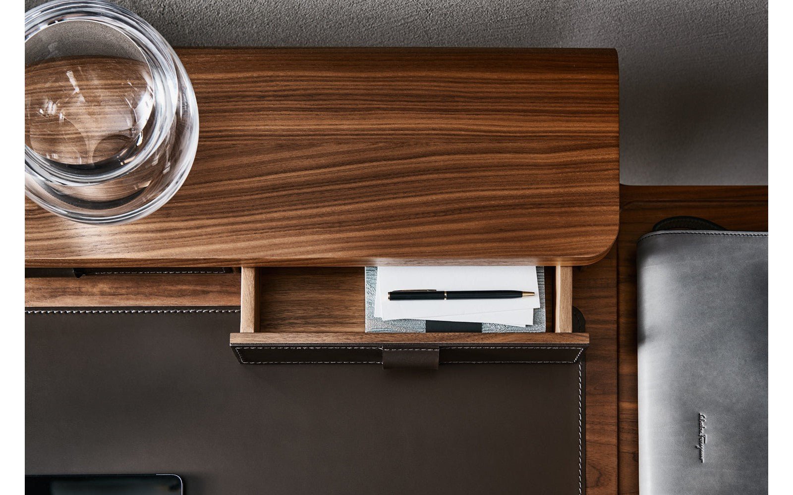 Molteni-Note Desk