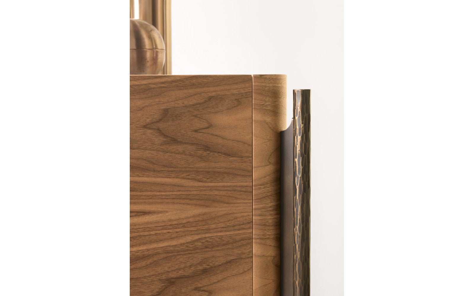 Shanghai Dresser