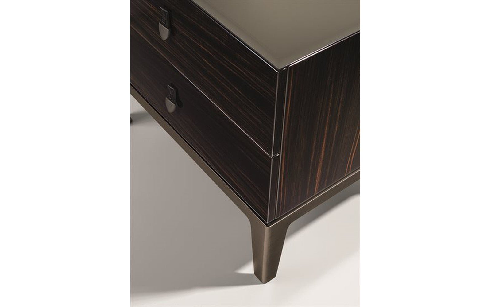 Sir Nightstand