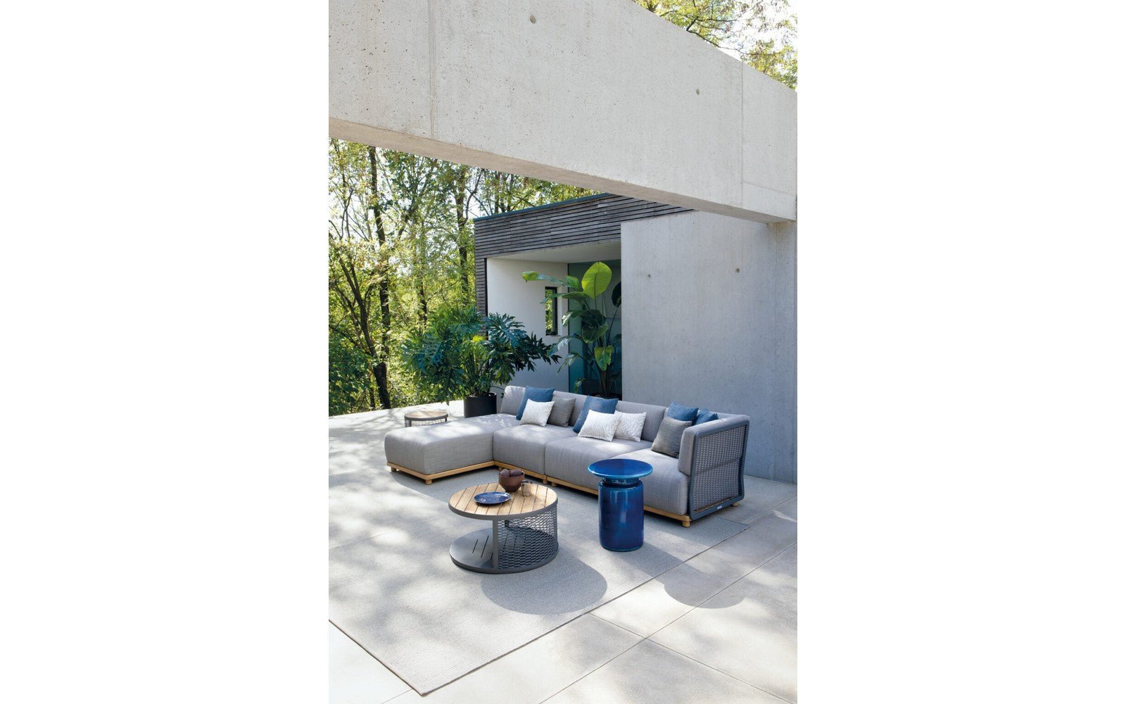 Switch Set Outdoor Sofa