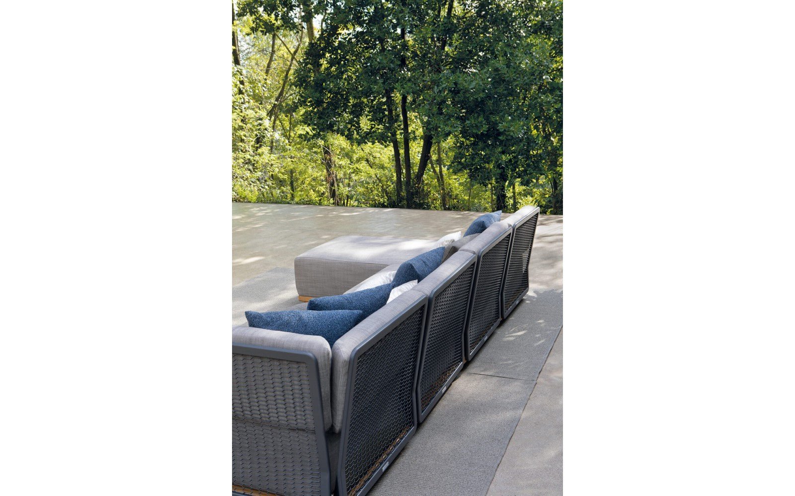 Switch Set Outdoor Sofa