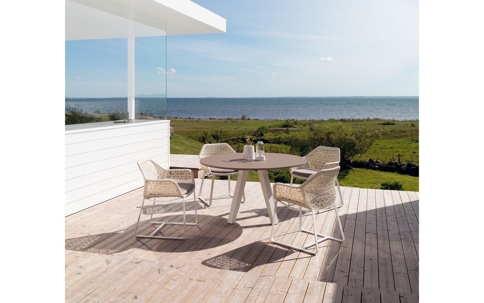 Kettal-Vieques Round Table