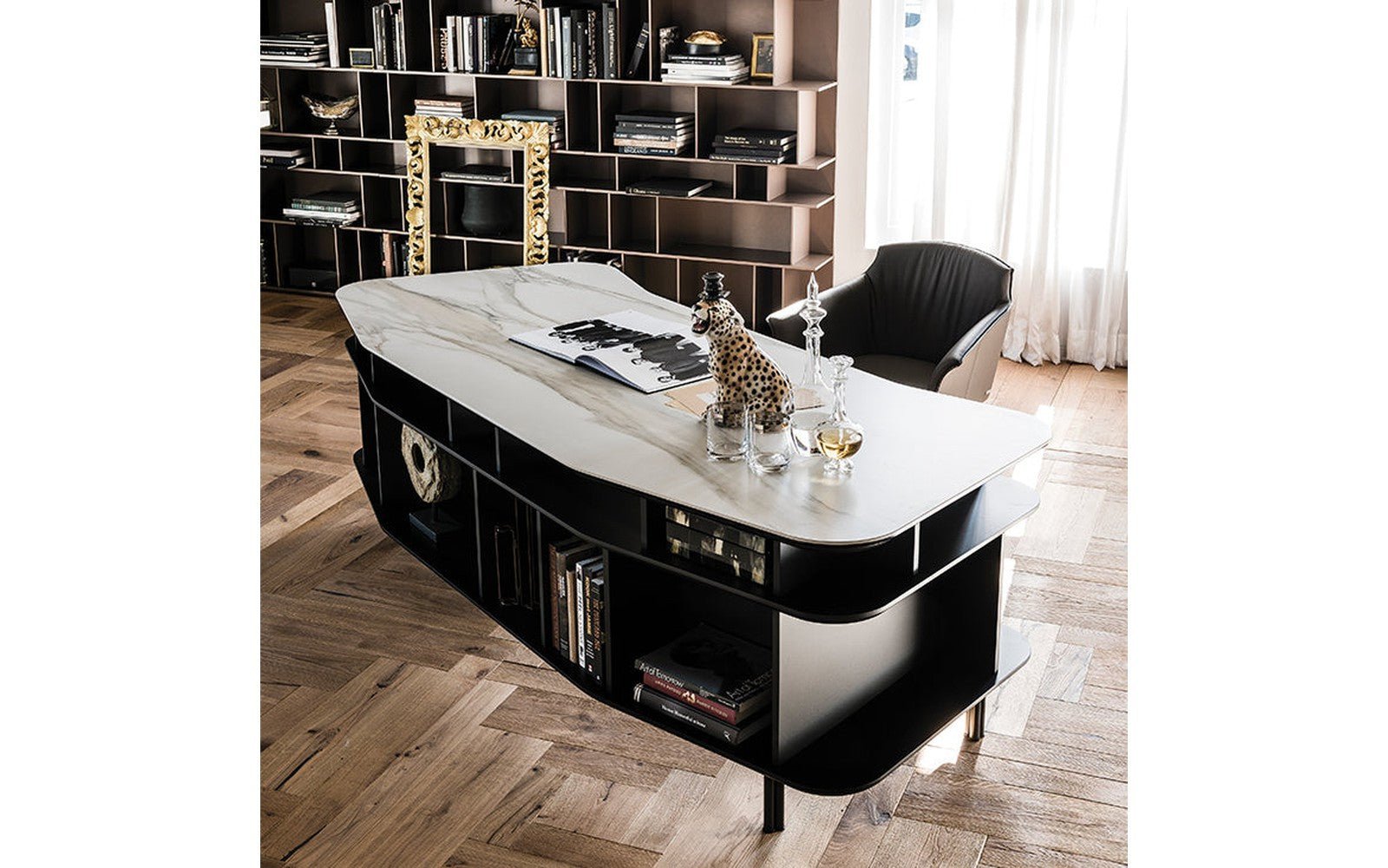 Cattelan italia-Wall Street Desk