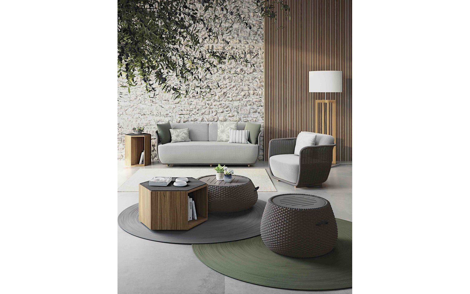 Zeta Outdoor Coffee Table